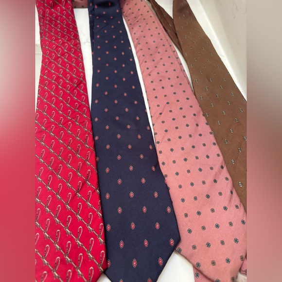 All Silk Elegant Men's Tie Set - Red, Navy, Pink, Brown - Picture 1 of 6